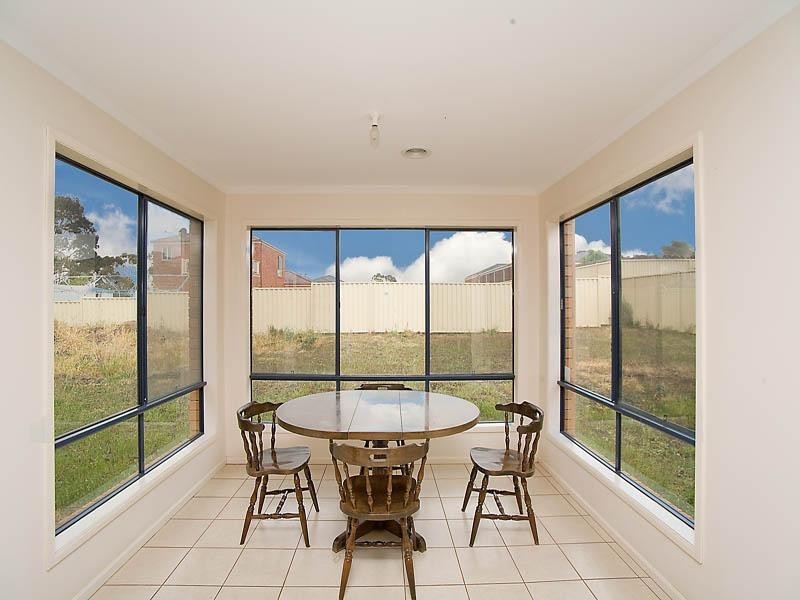 16 Bertrand Court, Craigieburn VIC 3064