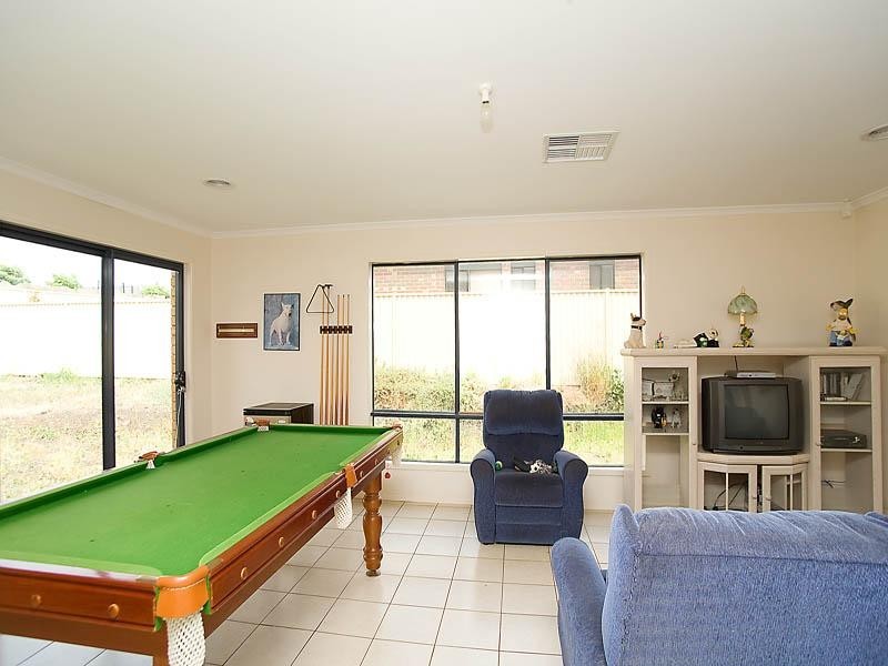 16 Bertrand Court, Craigieburn VIC 3064