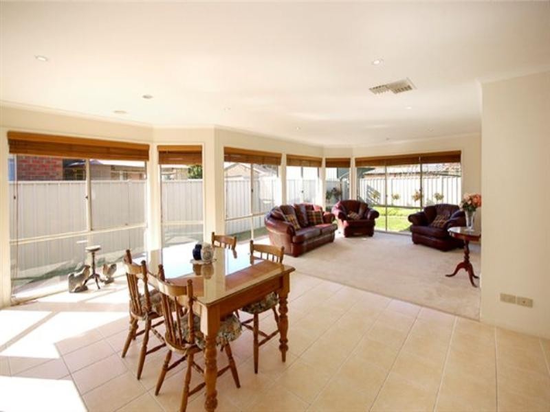 13 Jacarandah Place, Craigieburn VIC 3064