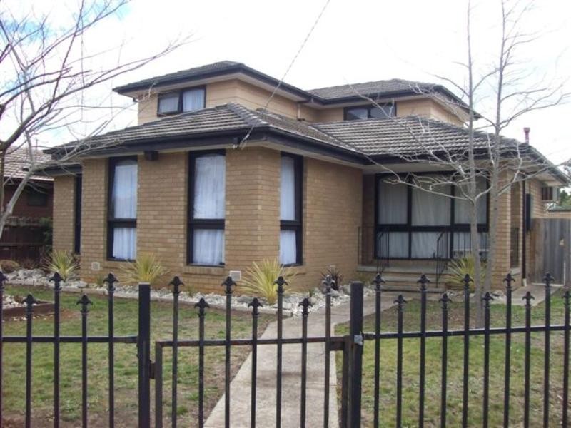 14 Wattleglen Street, Craigieburn VIC 3064