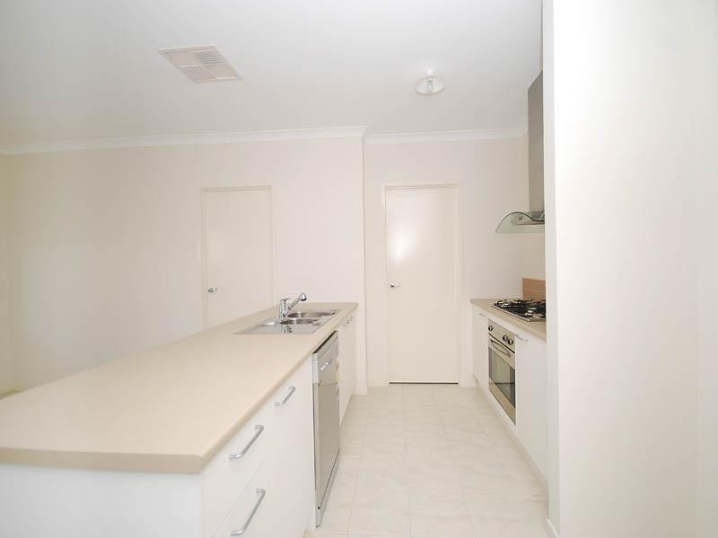 3 Lind Street, Craigieburn VIC 3064