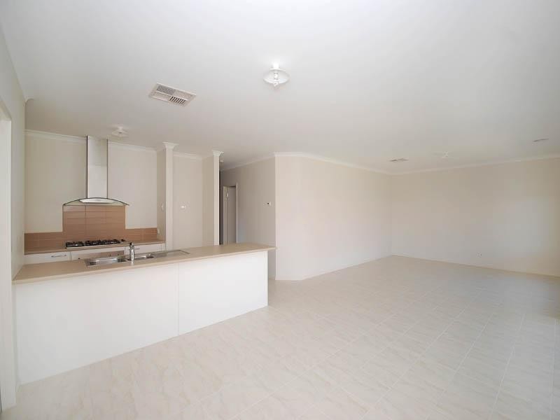 3 Lind Street, Craigieburn VIC 3064