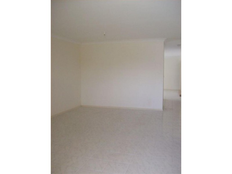 30 Emerald Circuit, Craigieburn VIC 3064