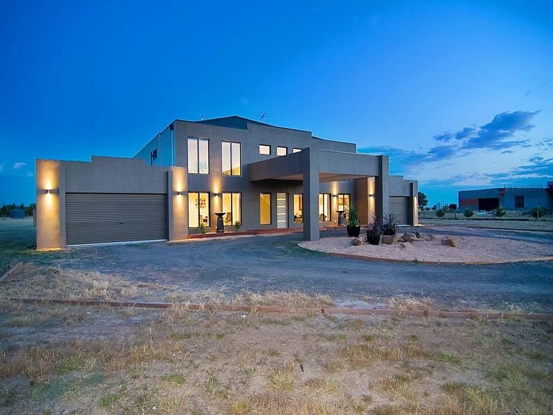 4 Jolly Lane, Mickleham VIC 3064