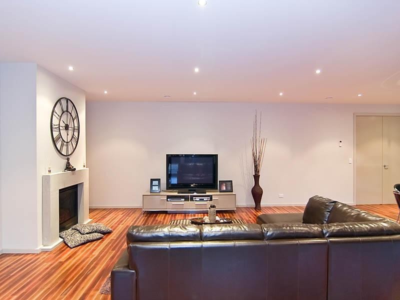 4 Jolly Lane, Mickleham VIC 3064