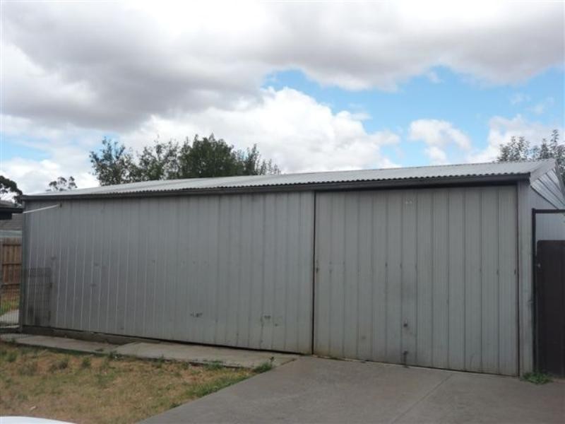 71 Hanson Road, Craigieburn VIC 3064