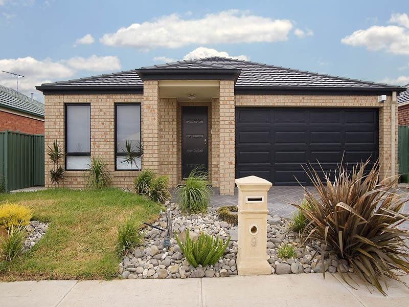 9 Chelsworth Loop, Craigieburn VIC 3064