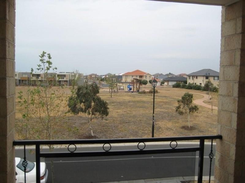 60 Mission Hills Way, Craigieburn VIC 3064