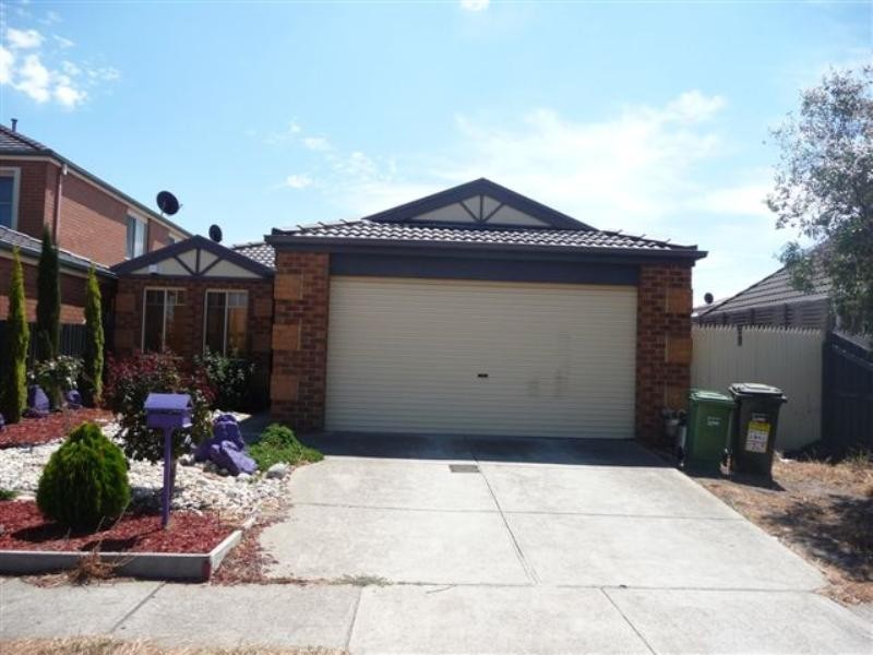 27 Lincolne Crescent, Roxburgh Park VIC 3064