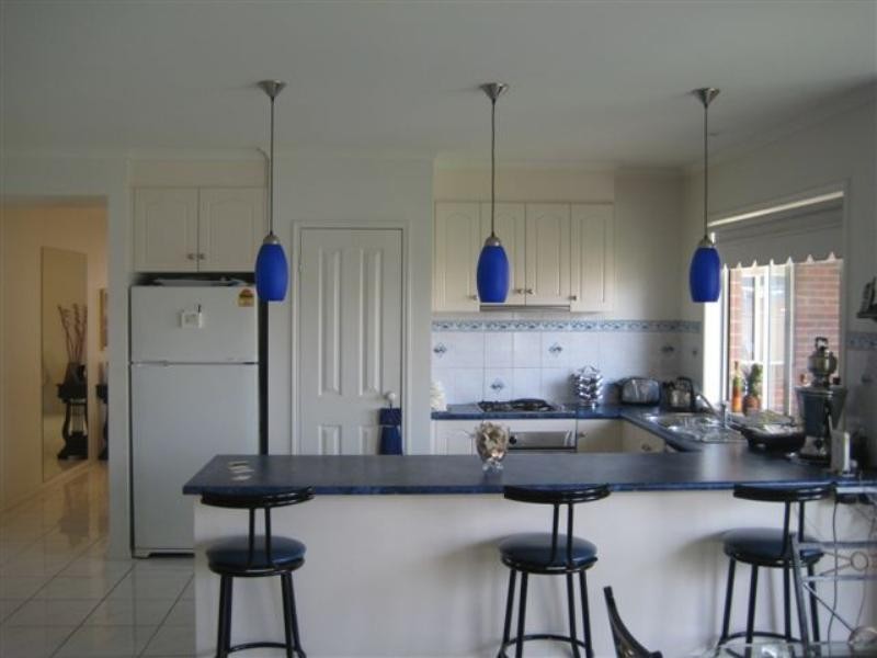 13 Discovery Close, Craigieburn VIC 3064