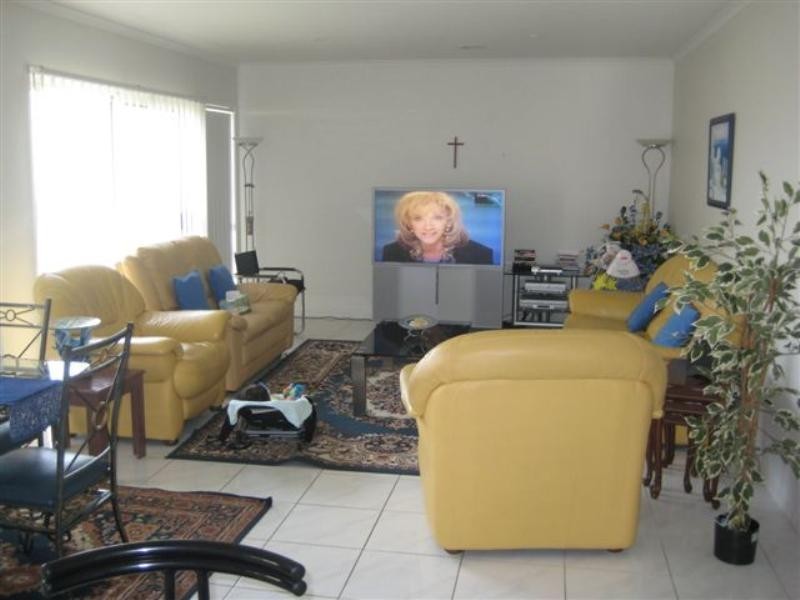 13 Discovery Close, Craigieburn VIC 3064