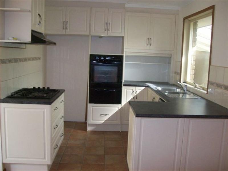 12 Northleigh Crescent, Craigieburn VIC 3064