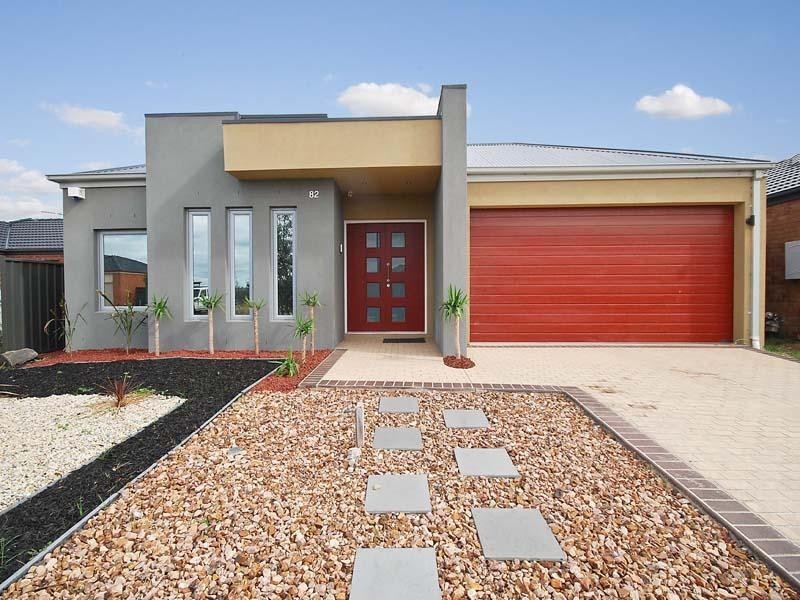 82 Mareeba Way, Craigieburn VIC 3064
