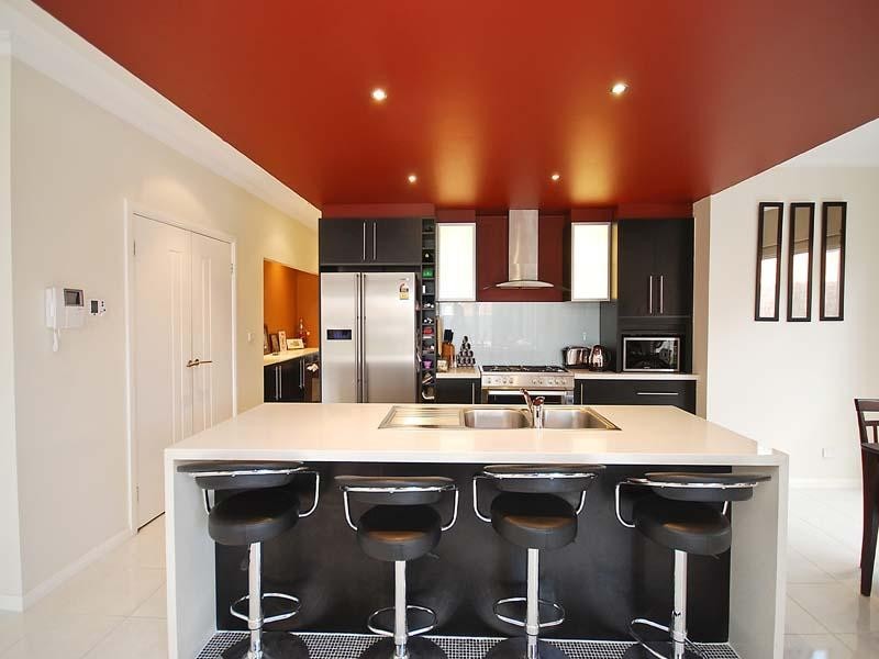 82 Mareeba Way, Craigieburn VIC 3064