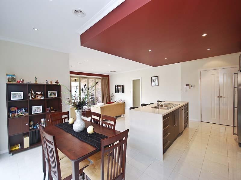 82 Mareeba Way, Craigieburn VIC 3064