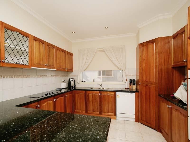 33 Kirkham Drive, Greenvale VIC 3059