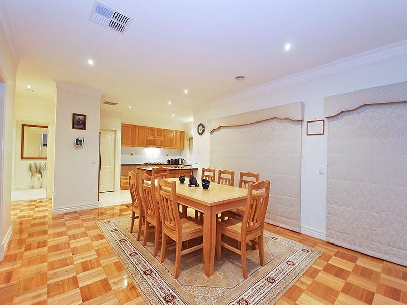 40 Cranesbill Lane, Mickleham VIC 3064