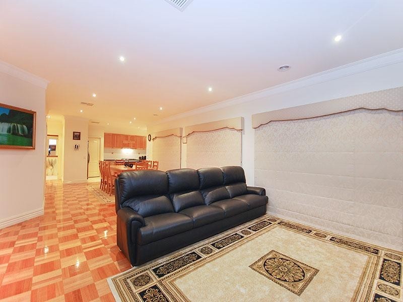 40 Cranesbill Lane, Mickleham VIC 3064