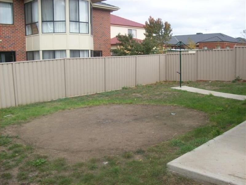 89 Hamilton Hume Parade, Craigieburn VIC 3064