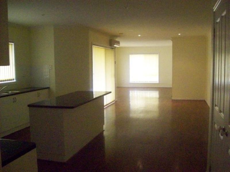 89 Hamilton Hume Parade, Craigieburn VIC 3064