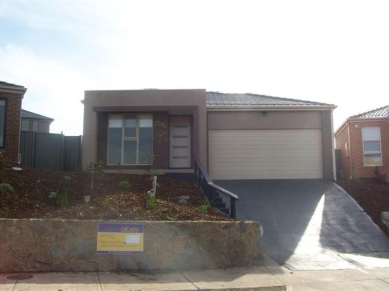 10 Koomba Crescent, Greenvale VIC 3059