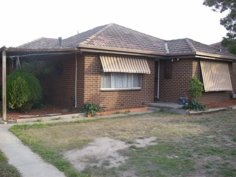 15 Beacon Hills Crescent, Craigieburn VIC 3064