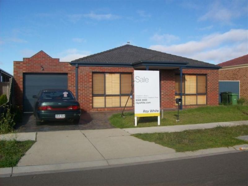 29 Thames Way, Roxburgh Park VIC 3064