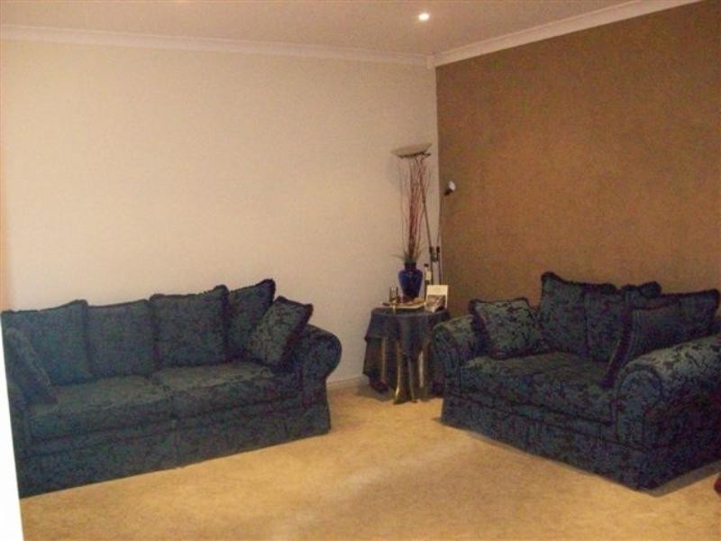 29 Thames Way, Roxburgh Park VIC 3064