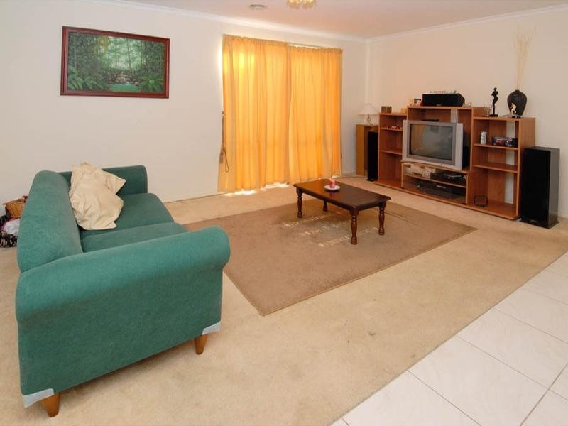 12 Mount Piper Rise, Craigieburn VIC 3064