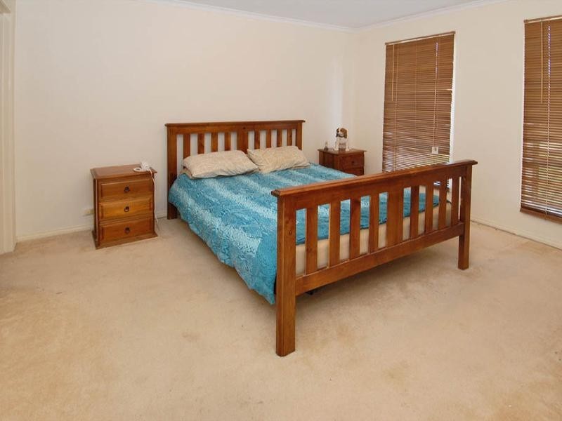 12 Mount Piper Rise, Craigieburn VIC 3064