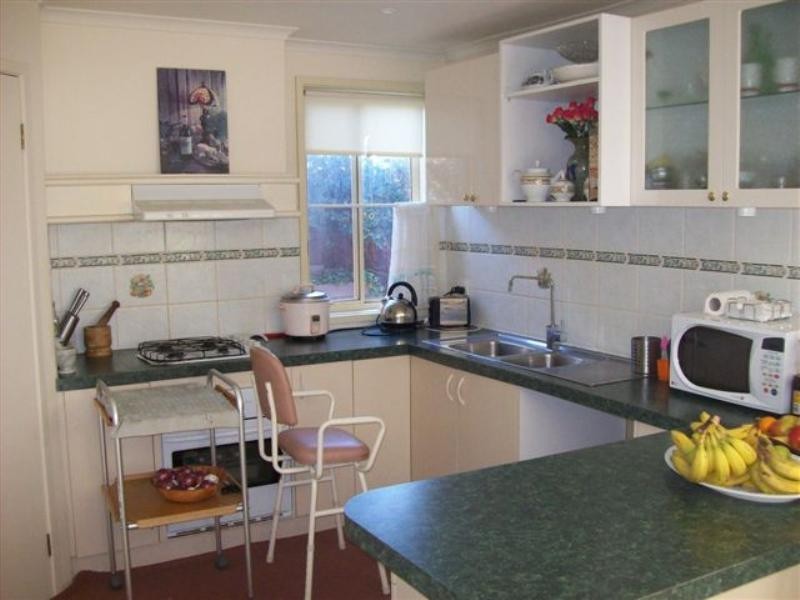 9 Gellion Place, Roxburgh Park VIC 3064