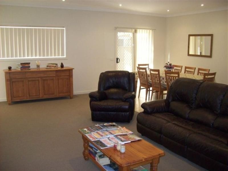 1 Royal Troon Way, Craigieburn VIC 3064