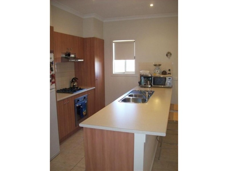 1 Royal Troon Way, Craigieburn VIC 3064