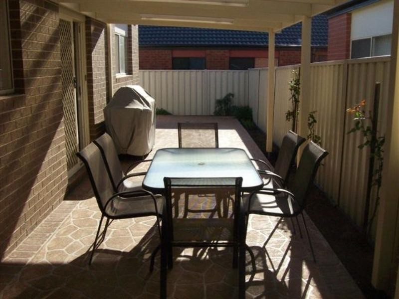 1 Royal Troon Way, Craigieburn VIC 3064