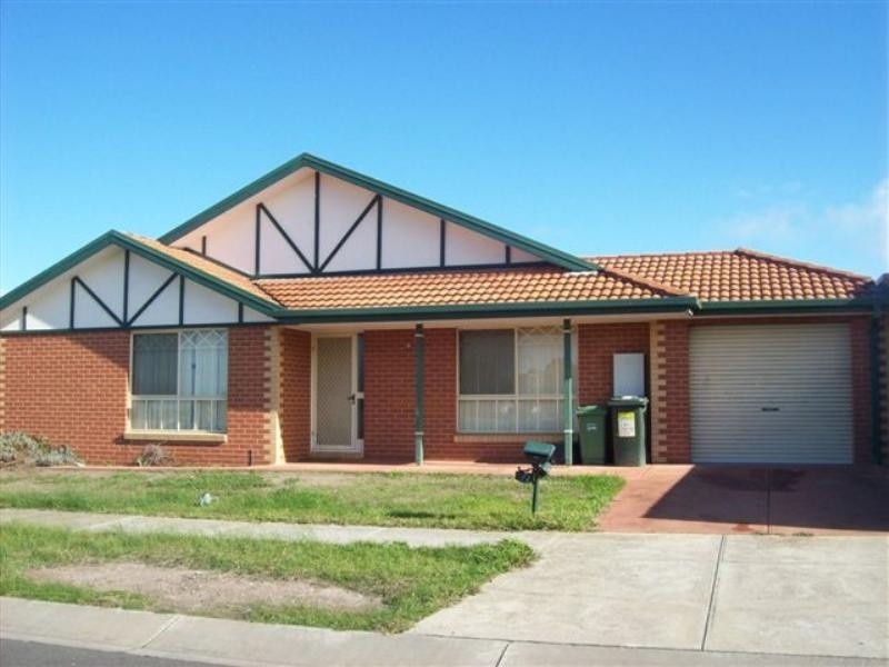 2/1 Verwood Court, Craigieburn VIC 3064