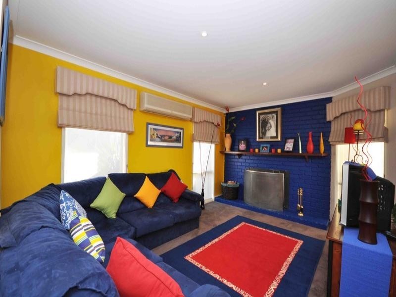 33 Edington Way, Craigieburn VIC 3064