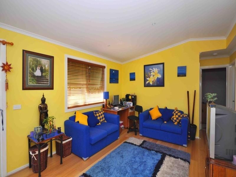 33 Edington Way, Craigieburn VIC 3064