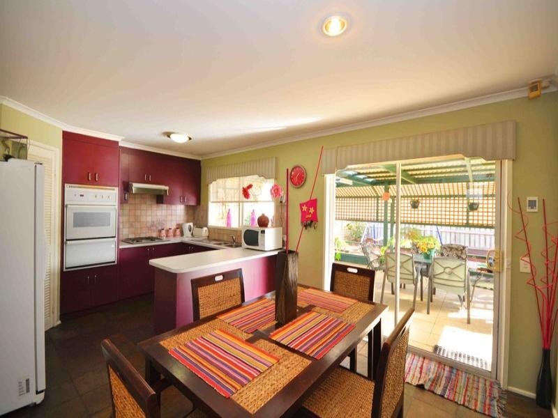 33 Edington Way, Craigieburn VIC 3064