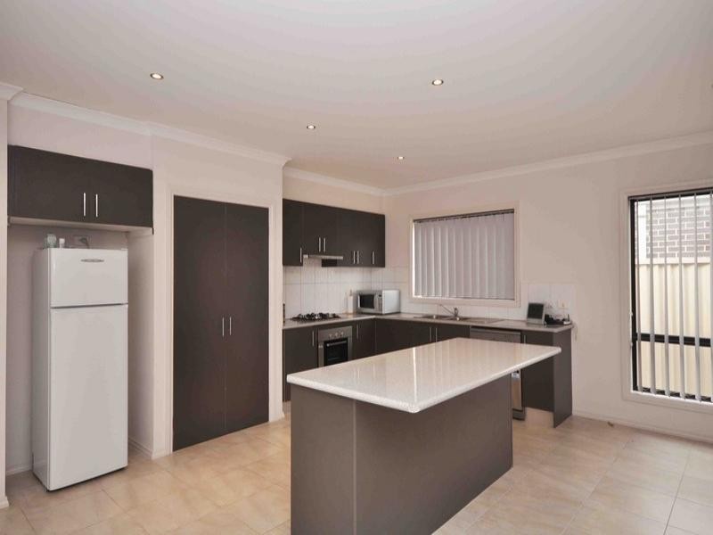 5 Jarrah Place, Craigieburn VIC 3064