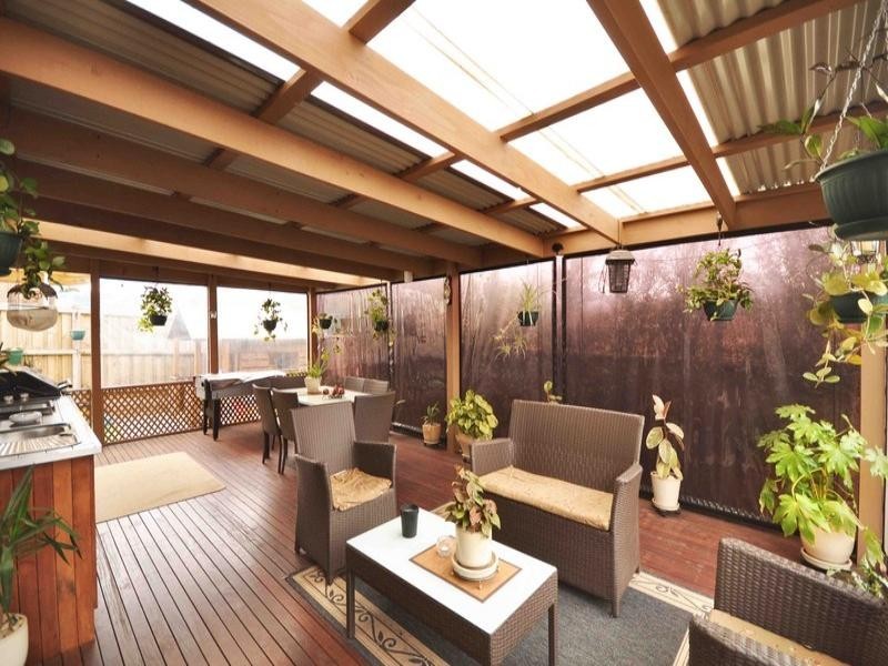 33 Troward Harvey Way, Craigieburn VIC 3064