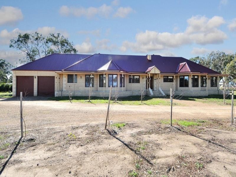 5 Arcadia Avenue, Mickleham VIC 3064