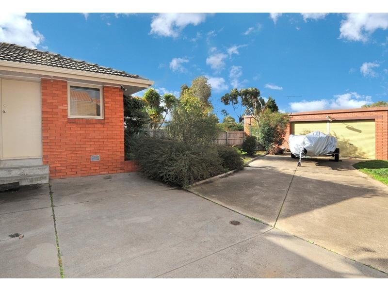 8 Fern Court, Craigieburn VIC 3064