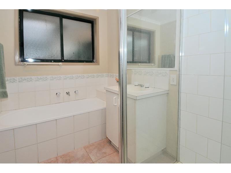 7 Harwood Place, Roxburgh Park VIC 3064