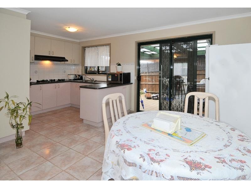 7 Harwood Place, Roxburgh Park VIC 3064