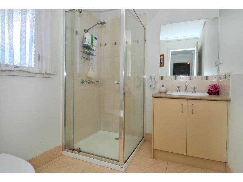 12 Peartree Court, Roxburgh Park VIC 3064