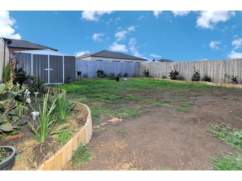 12 Peartree Court, Roxburgh Park VIC 3064