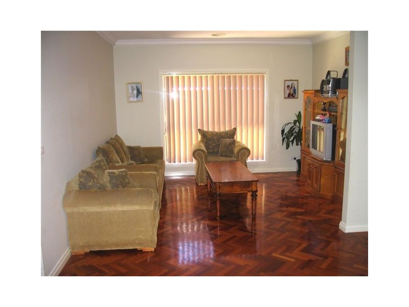 16 Swinburne Close, Craigieburn VIC 3064