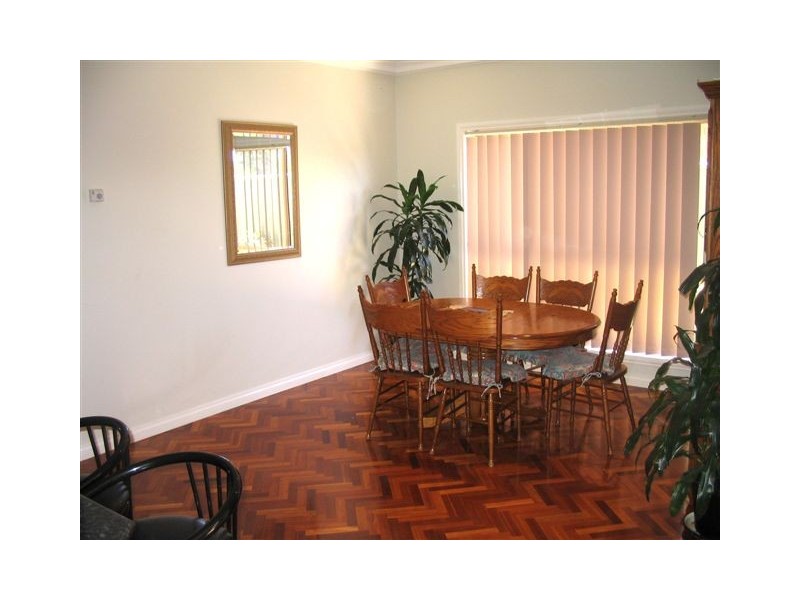 16 Swinburne Close, Craigieburn VIC 3064