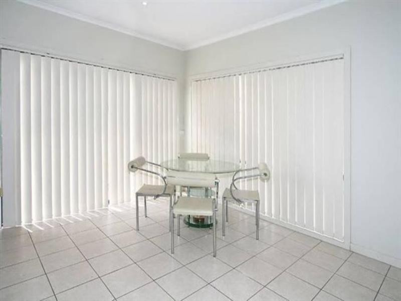 10 Pinehurst Rise, Craigieburn VIC 3064