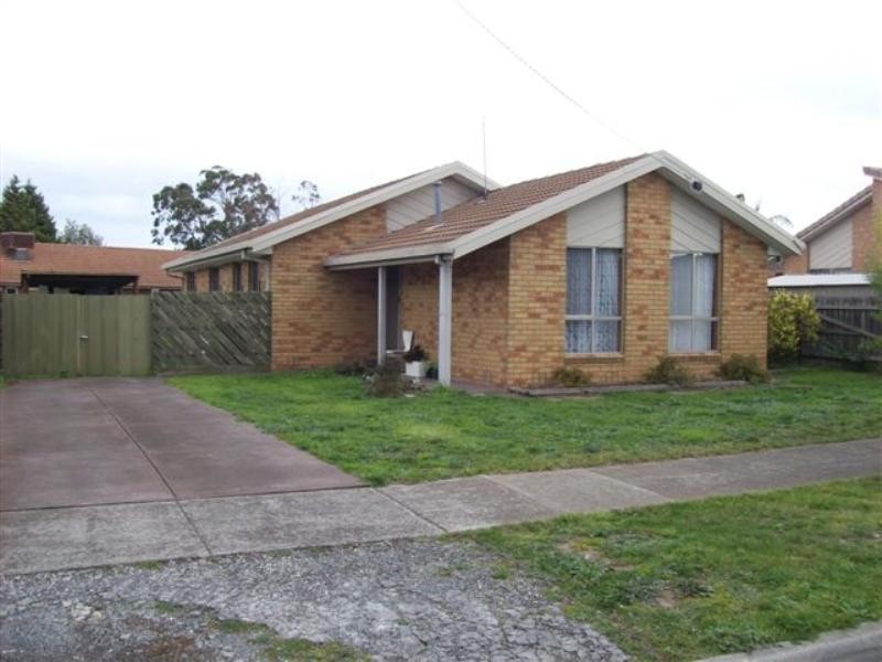 71 Gillingham Crescent, Craigieburn VIC 3064